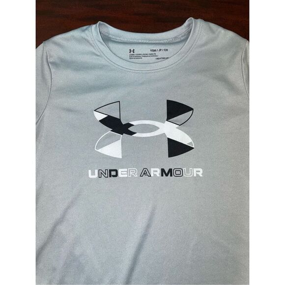Under Armour Boys Grey Short Sleeve Heatgear Tee Size Youth Small - Picture 2 of 8